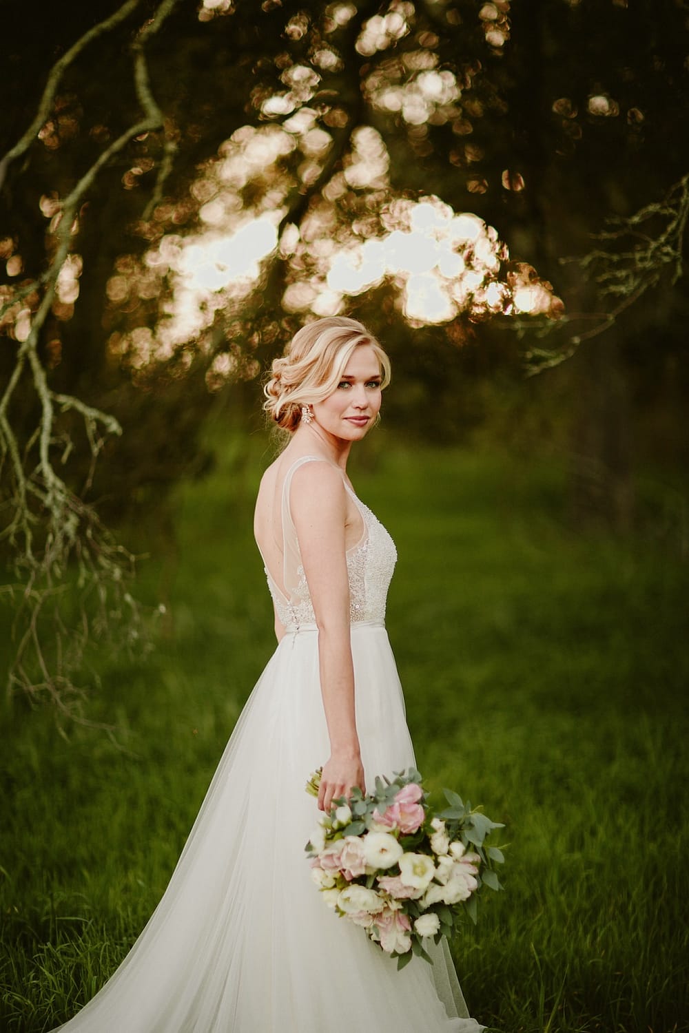 Wedding Dress Sample Sale Off the Rack Bridal gown